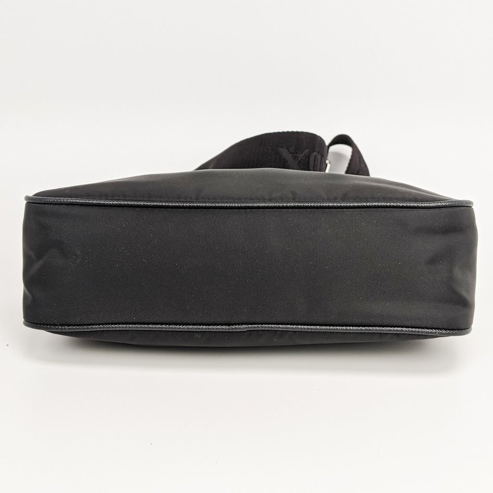 SOLD Prada Black 2005 Reedition Crossbody Bag - Picture 4 of 8
